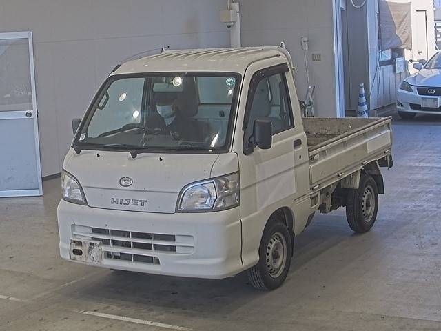 1072 DAIHATSU HIJET TRUCK S211P 2014 г. (ARAI Oyama)